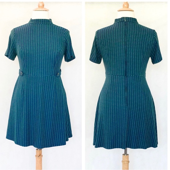 ModCloth Nostalgic Renewal Short Sleeve Dress - Picture 2 of 8